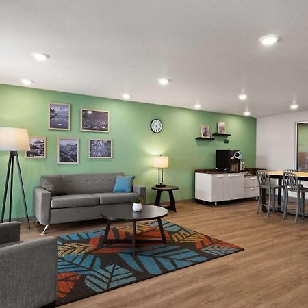 Woodspring Suites Greeley Eksteriør bilde